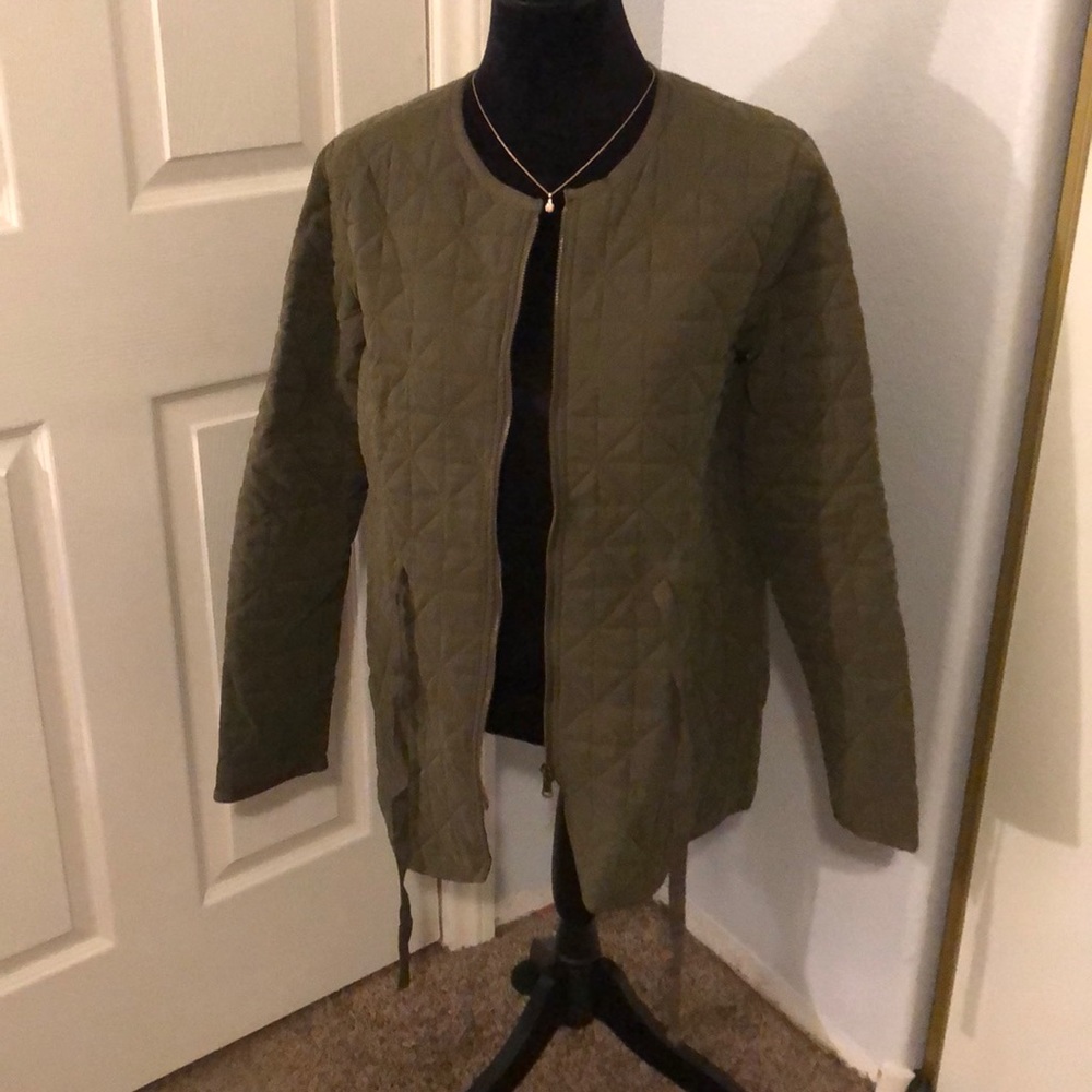 Army green quilted jacket